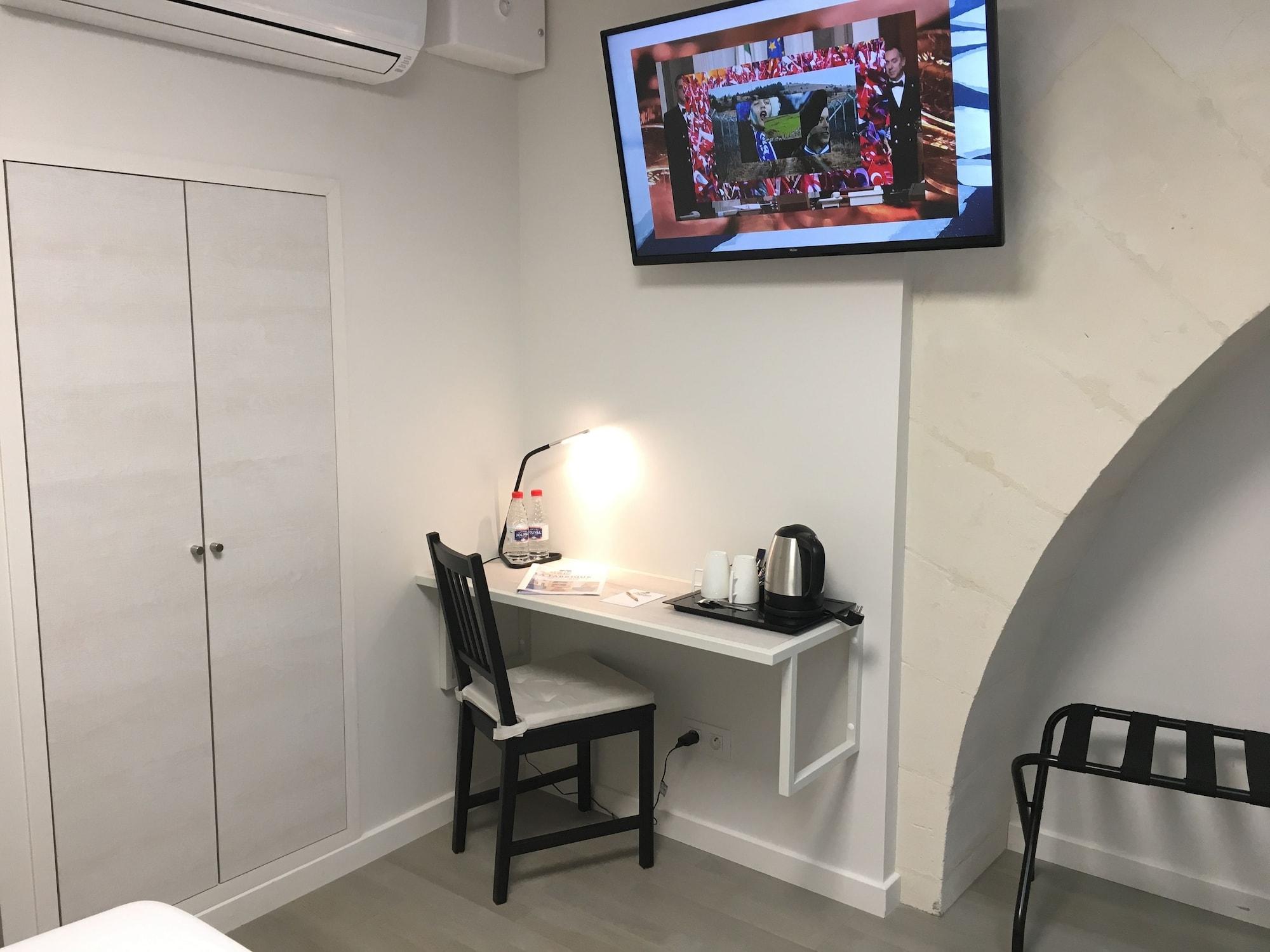 Hotel La Fabrique Ла Рошел Екстериор снимка