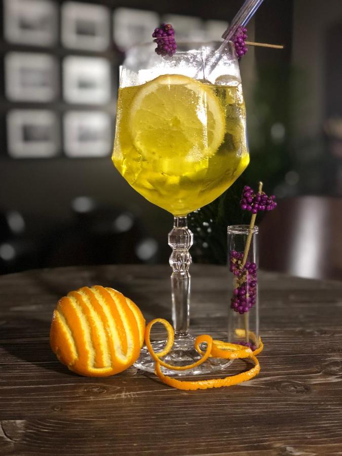 Hotel La Fabrique Ла Рошел Екстериор снимка