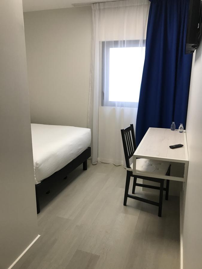 Hotel La Fabrique Ла Рошел Екстериор снимка