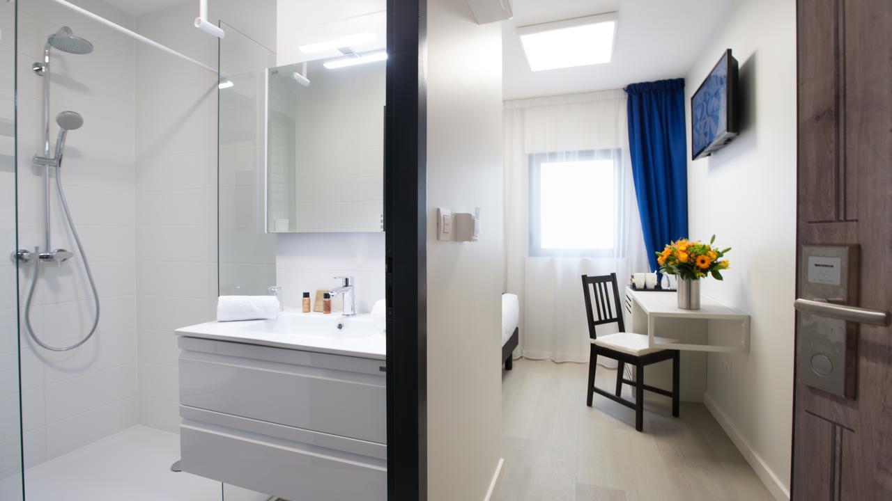 Hotel La Fabrique Ла Рошел Екстериор снимка